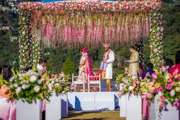 Luxury Wedding Stage Decoration